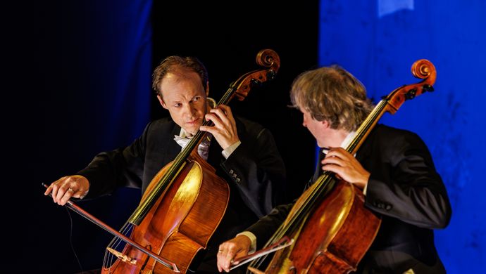 Cello Cello - OUD (5+) | RUMOER Wilminktheater