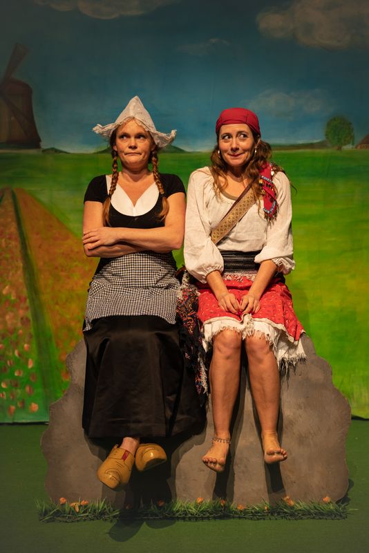 Het Meisje huilend op een steen | De Kleine Willem RUMOER