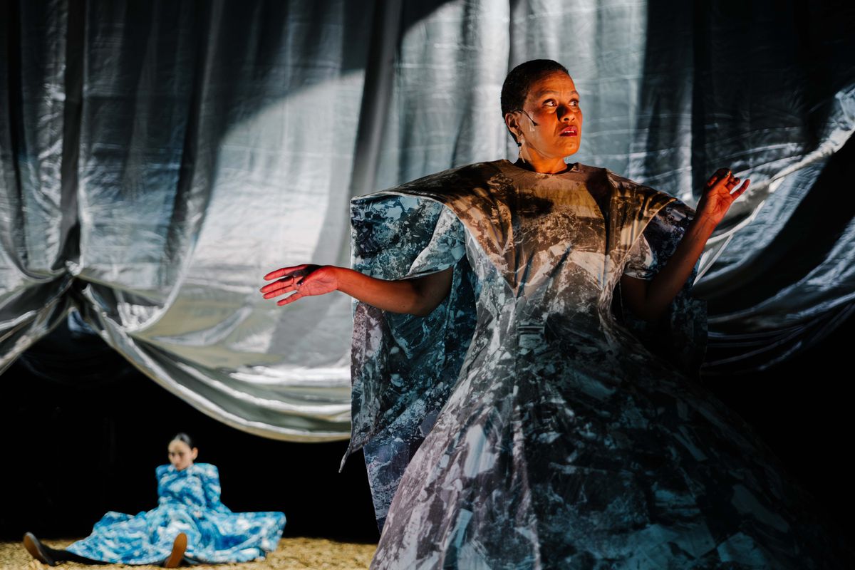 Repetitiebeeld: Moeder van Europa - Orkater | Wilminktheater Enschede 2026