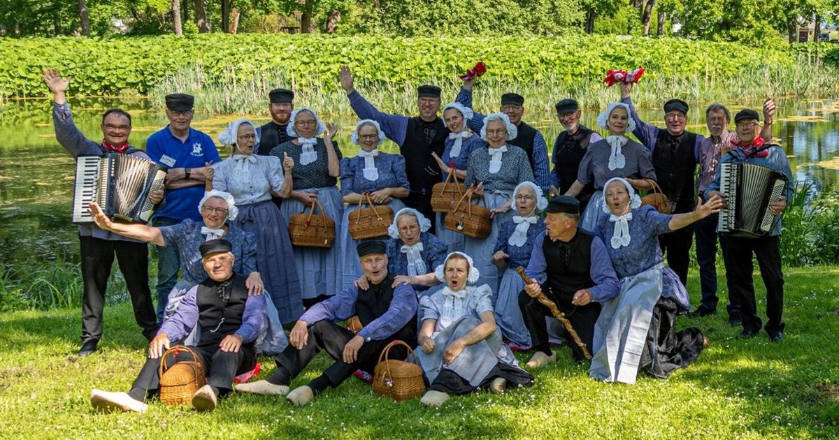 Folksdans met De Krekkel — Dansgroep de Krekkel