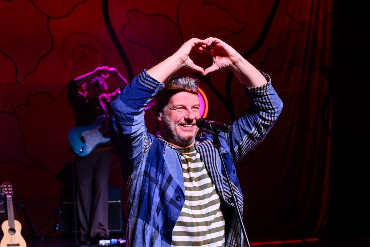 Scenefoto De Gele Duikmachine - Muziekcentrum - Enschede - 2027