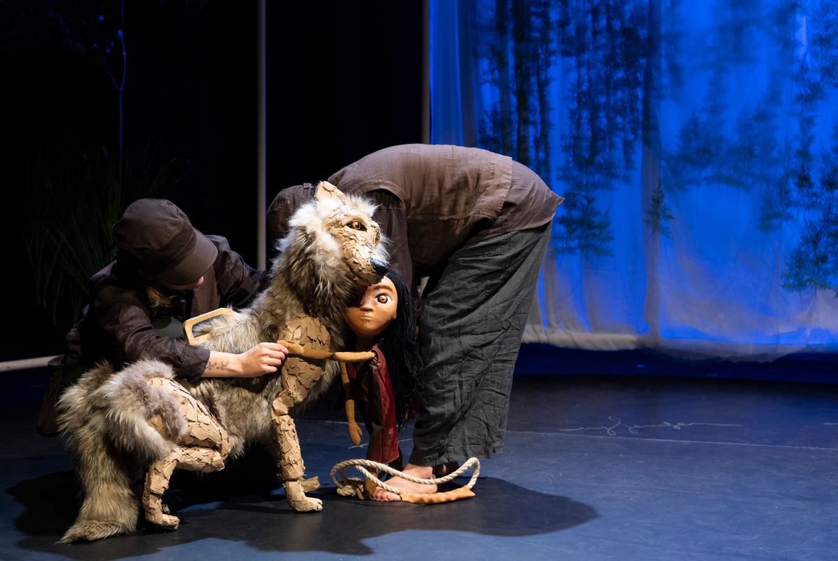 Scenefoto Het Meisje dat de Wereld Schreef (6+) - Cézanne Tegelberg - Wilminktheater - 2027