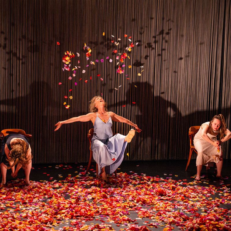 Nothing Left on Blue (3035) - Compagnie Tiuri