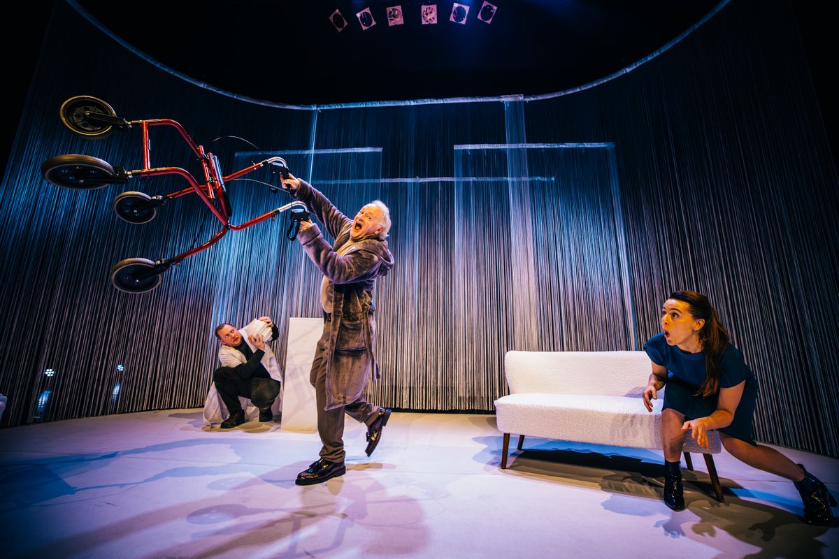 Scènebeeld Mist - Wilminktheater Enschede 2026