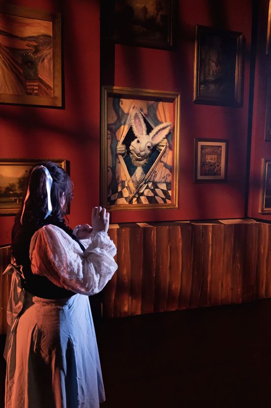 Alice in Wonderland (6+)