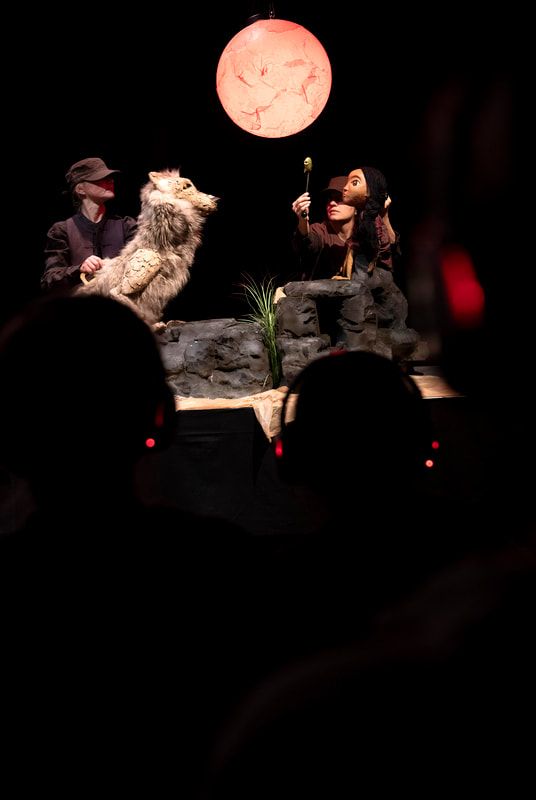 Scenefoto Het Meisje dat de Wereld Schreef (6+) - Cézanne Tegelberg - Wilminktheater - 2027