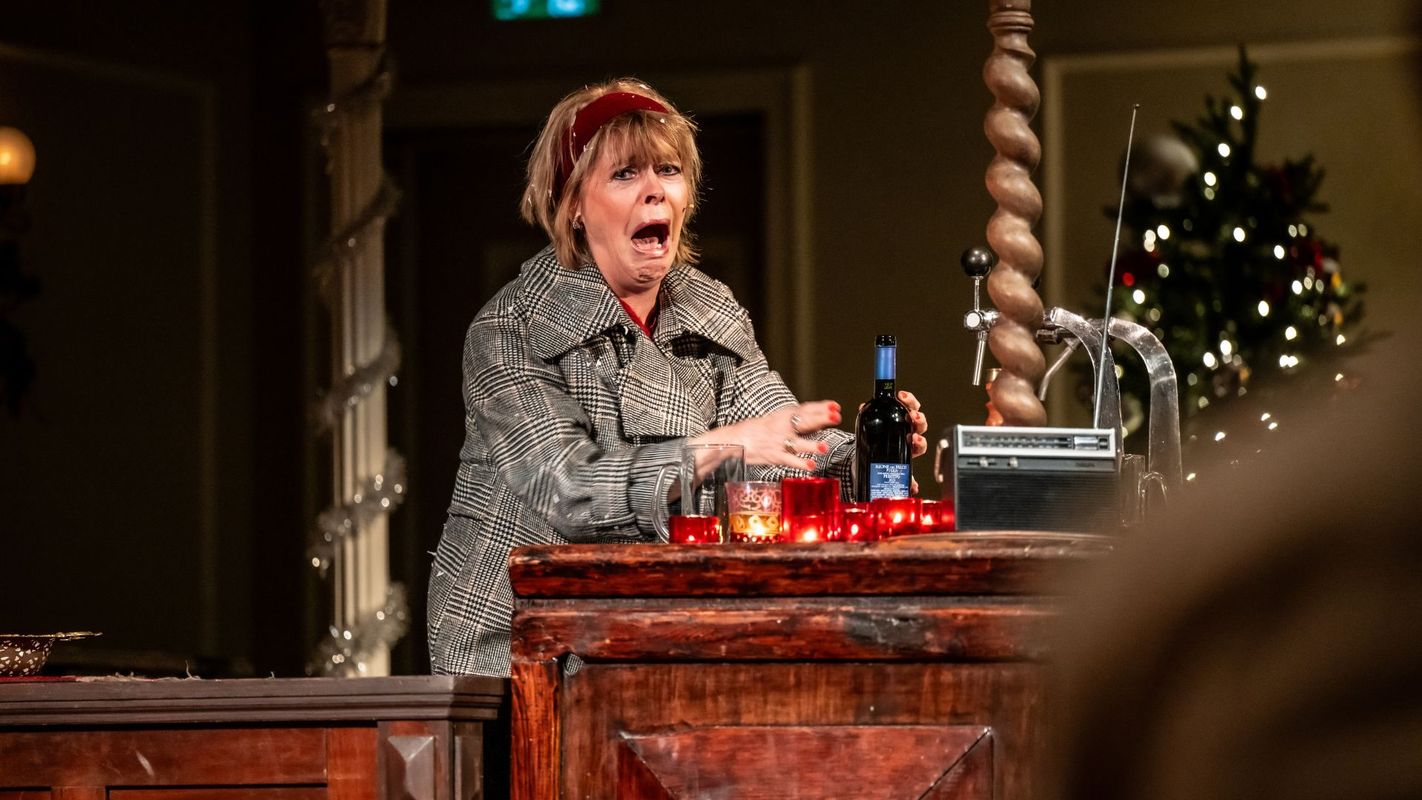 Ingesneeuwd | Wilminktheater en Muziekcentrum Enschede 2026