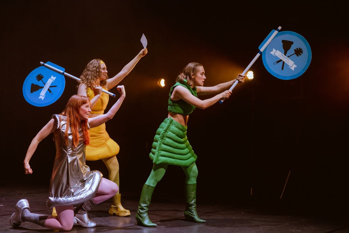 Tradwives de musical | De Kleine Willem Enschede