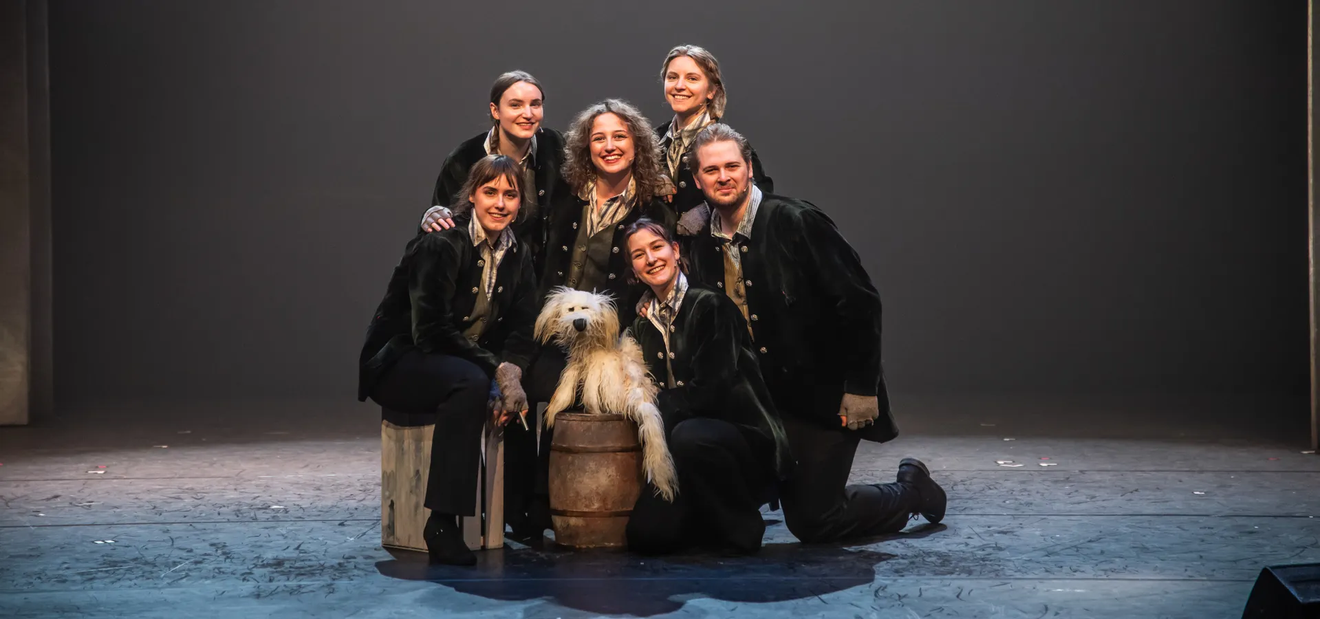 Ensemle Meisje met de Zwavelstokjes