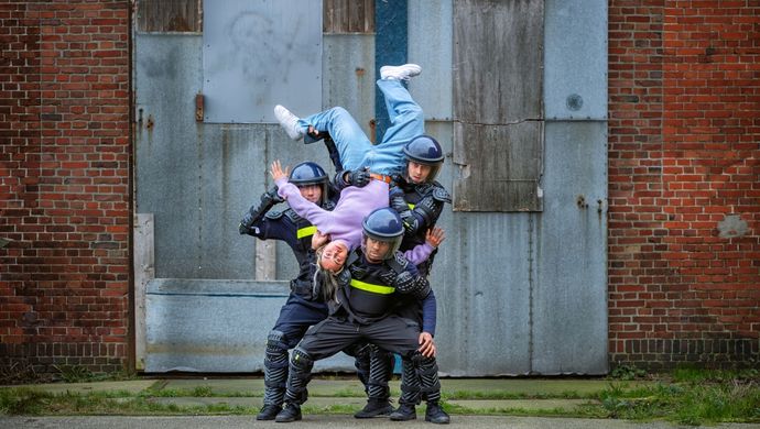 Contra - Wabi Sabi, HIIIT | Wilminktheater Enschede