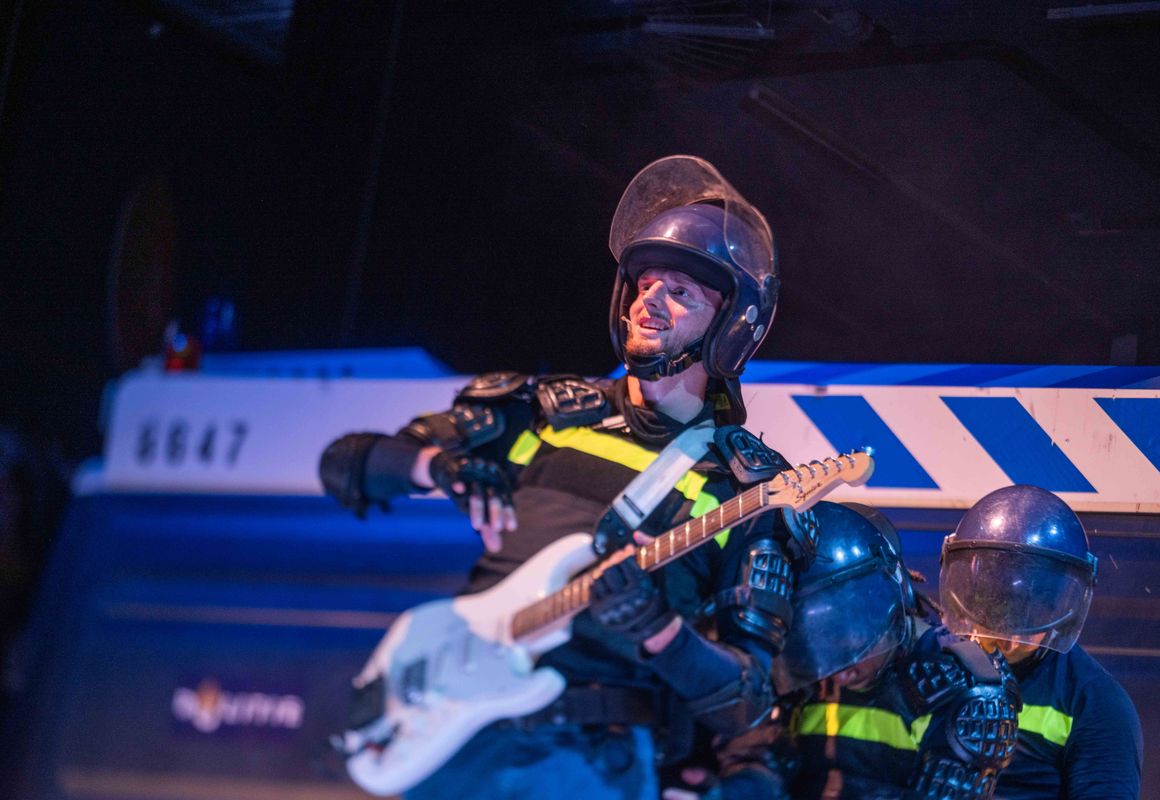 Contra_wilminktheater_enschede_2026