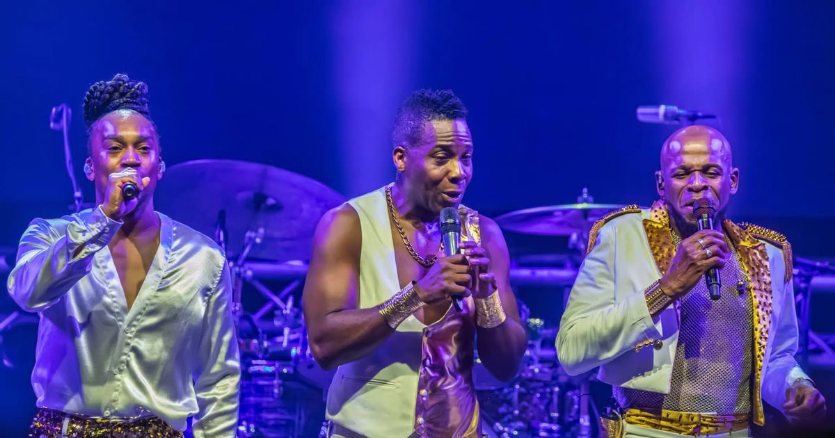 洋楽 EARTH AND FIRE LIVE IN IJMUIDEN 洋楽 EARTH AND FIRE LIVE IN IJMUIDEN Earth Wind and Fire - Live in