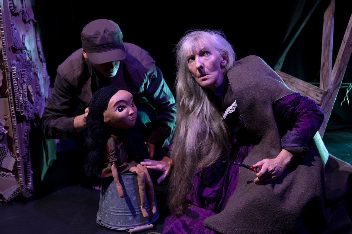 Scenefoto Het Meisje dat de Wereld Schreef (6+) - Cézanne Tegelberg - Wilminktheater - 2027