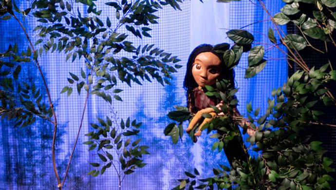 Scenefoto Het Meisje dat de Wereld Schreef (6+) - Cézanne Tegelberg - Wilminktheater - 2027