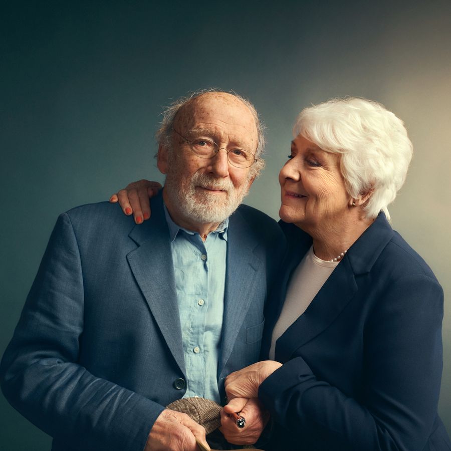 Foto van Anne Wil Blankers en Hans Croiset voor Liefdesbrieven