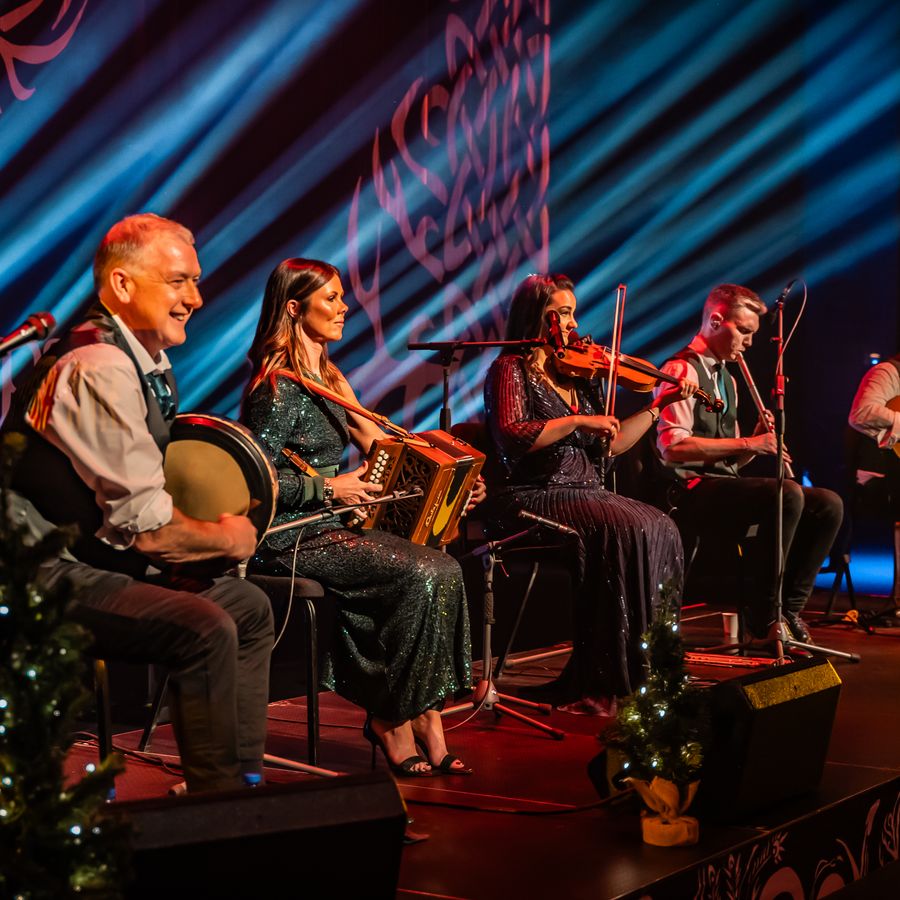 An Irish Christmas - Celtic Steps