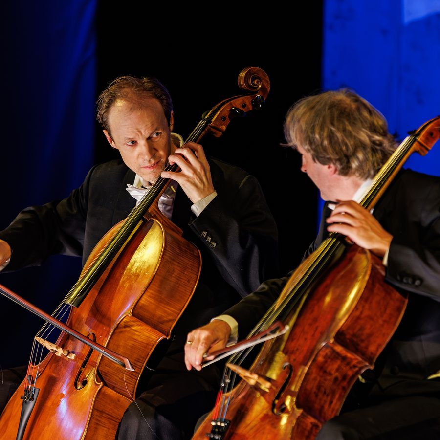Cello Cello - OUD (5+) | RUMOER Wilminktheater